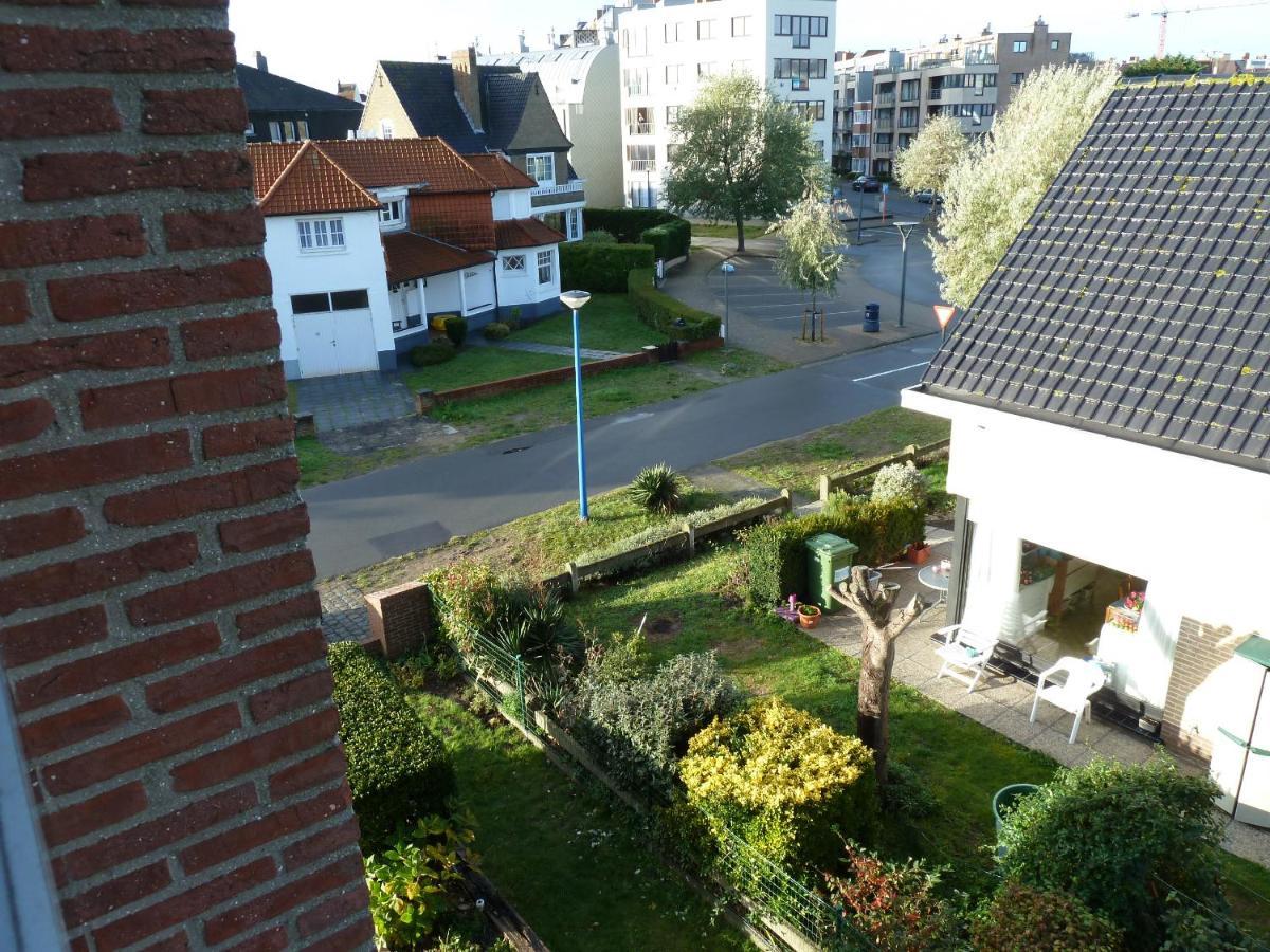 Dodo Des Iles Bed and Breakfast Koksijde Exteriör bild